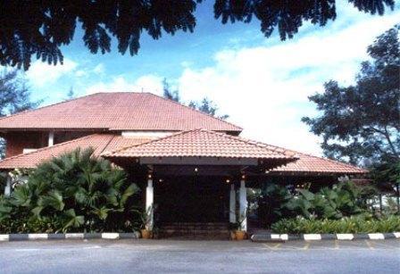 Duta Sands Beach Resort Kuantan Ngoại thất bức ảnh