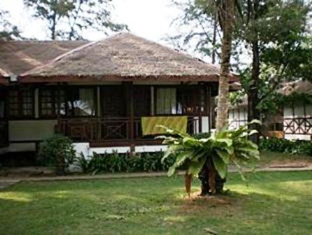 Duta Sands Beach Resort Kuantan Ngoại thất bức ảnh